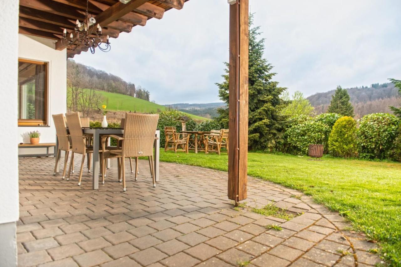 Ferienhaus Rothaarblick Шмаленберг Екстериор снимка