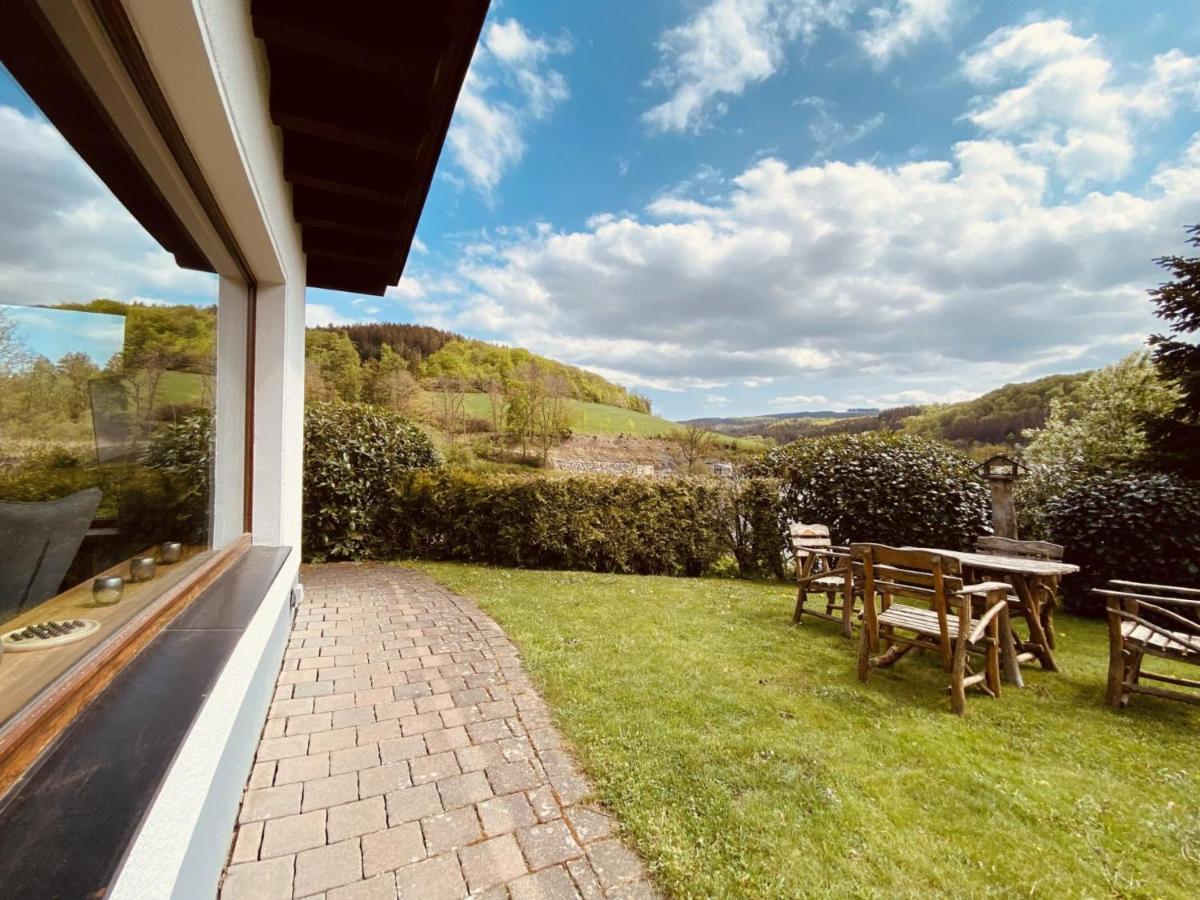 Ferienhaus Rothaarblick Шмаленберг Екстериор снимка